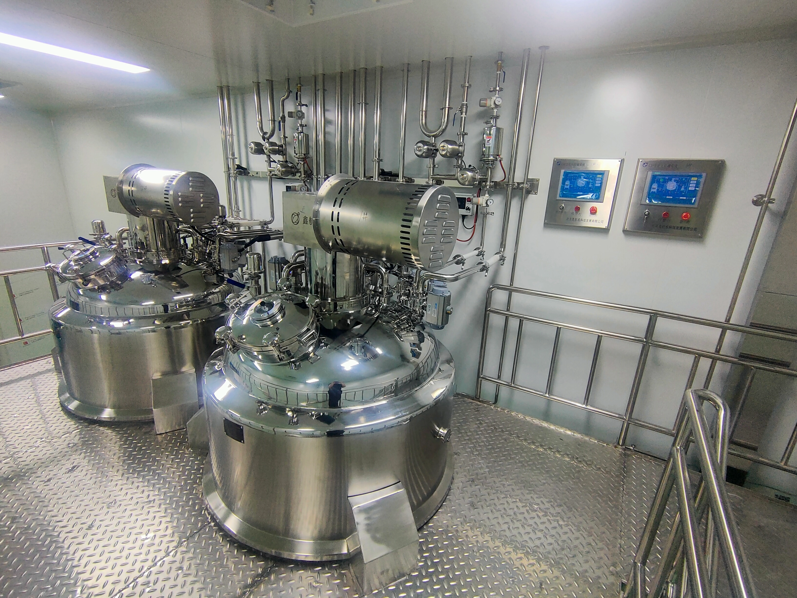 Qu'est-ce qui rend un réservoir de fusion de gélatine efficace pour la production à grande échelle?